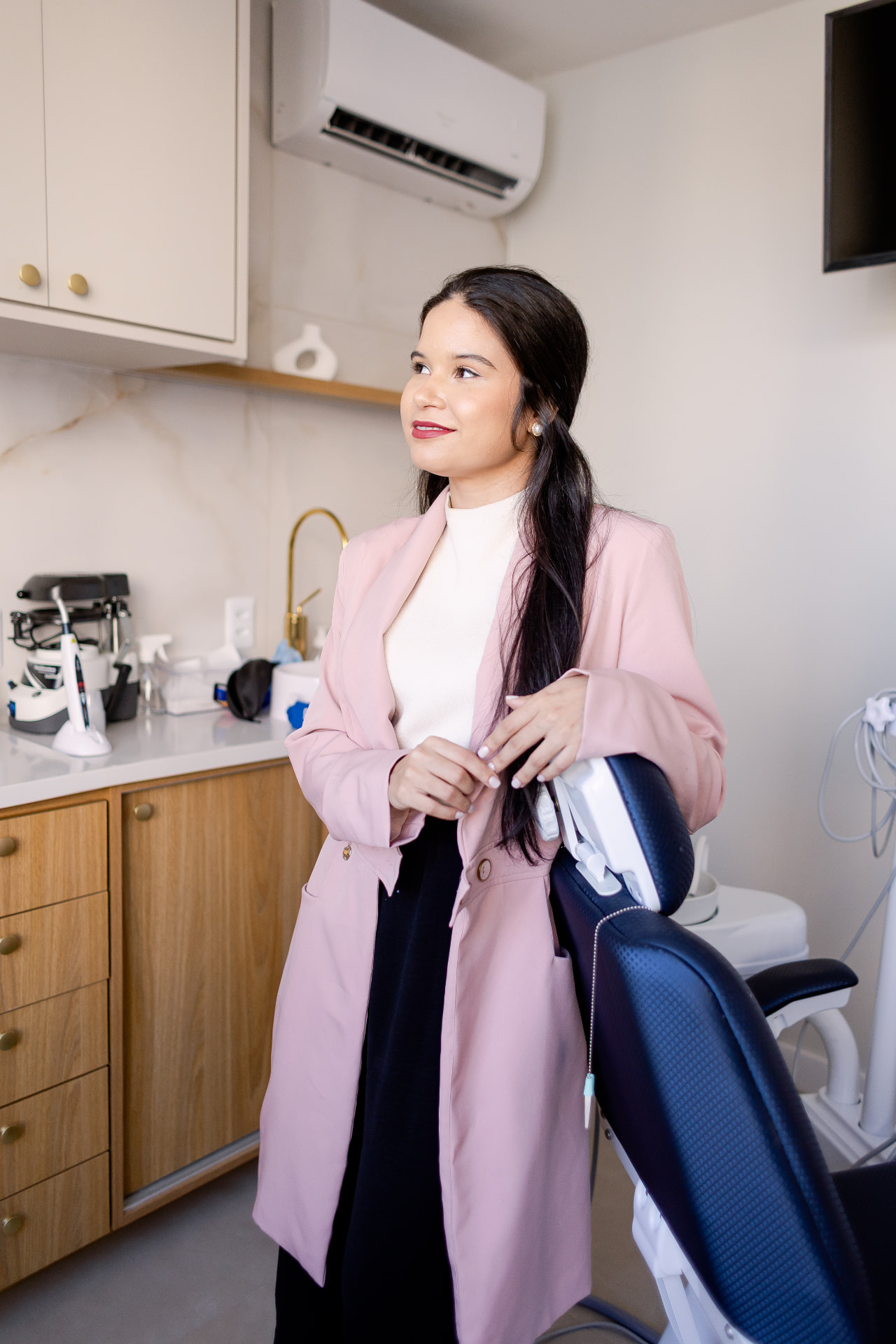 Dra. Nataly Batista - Cirurgiã-Dentista especialista em Estomatologia